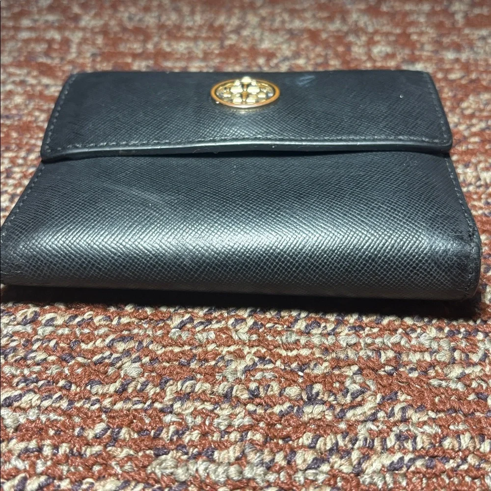 Tory Burch Black pebbles Leather Wallet tri-fold metallic interior designer